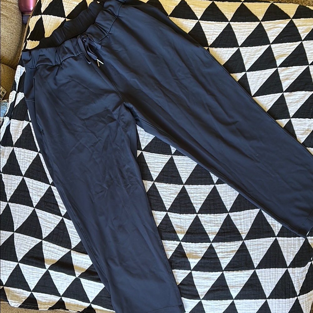 Athletic navy workout pants